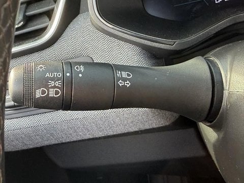 Voitures D'occasion À Beauvais | Renault Clio 1.6 E-Tech 145Ch Full Hybrid Techno - 24