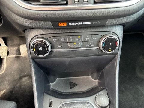 Voitures D'occasion À Saint Ouen L'aumône | Ford Fiesta 1.0 Flexifuel 95Ch Titanium Business 5P