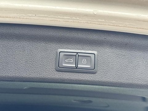 Voitures D'occasion À Compiègne | Audi Q3 35 Tfsi 150Ch S Line S Tronic 7