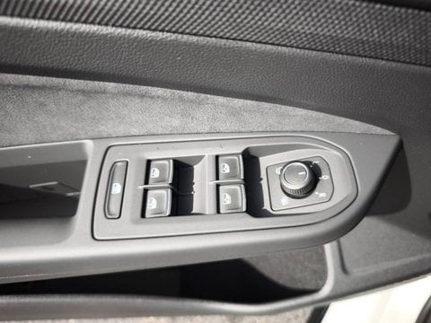 Voitures D'0Km À Saint-Ouen L'aumône | Volkswagen Golf 1.5 Etsi Evo2 150Ch R-Line Edition Dsg7