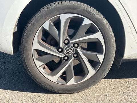 Voitures D'occasion À Beauvais | Toyota Auris Hsd 136H Design