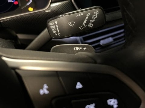 Voitures D'occasion À Jaux Compiègne | Volkswagen T-Cross 1.0 Tsi 116Ch R-Line Edition Dsg7