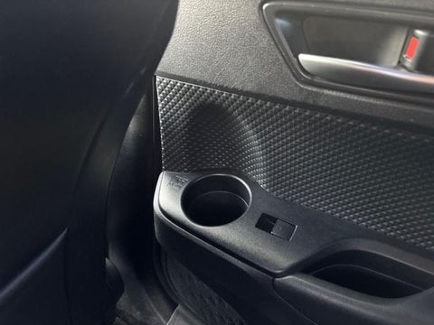 Voitures D'occasion À Saint Ouen L'aumône | Toyota C-Hr 1.8 Hybride 122Ch Collection E-Cvt