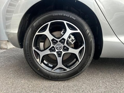 Voitures D'0Km À Cergy Saint Christophe | Mg Mg3 1.5 Hybrid+ 195Ch Luxury