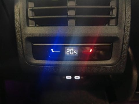 Voitures D'0Km À Villaines Sous Bois | Volkswagen Golf 1.5 Etsi Evo2 150Ch R-Line Dsg7