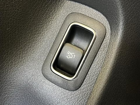 Voitures D'occasion À Roissy En France | Mercedes-Benz Cla 200 D 150Ch Amg Line 8G-Dct 8Cv