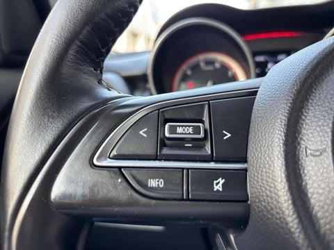 Voitures D'occasion À Saint Maximin | Suzuki Swift 1.2 Dualjet Hybrid 83Ch Pack Auto
