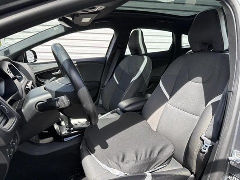 Voitures D'occasion À Bretigny Sur Orge | Volvo V40 T2 122Ch Signature Edition Geartronic