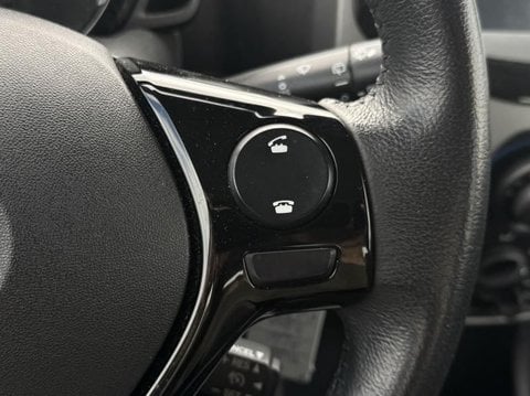 Voitures D'occasion À Saint-Ouen L'aumône | Toyota Aygo 1.0 Vvt-I 72Ch X-Play X-App 5P Mc18