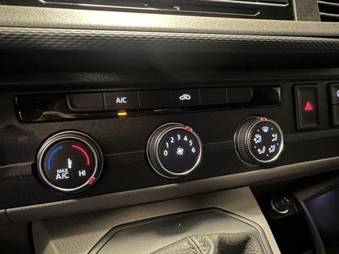 Voitures D'occasion À Roissy En France | Volkswagen Transporter Fg 2.8T L1H1 2.0 Tdi 150Ch Busin...