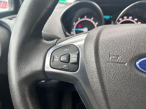 Voitures D'occasion À Vauchelles Les Quesnoy | Ford Tourneo Courier 1.0E 100Ch Titanium