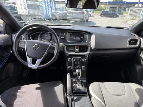 Voitures D'occasion À Bretigny Sur Orge | Volvo V40 T2 122Ch Signature Edition Geartronic
