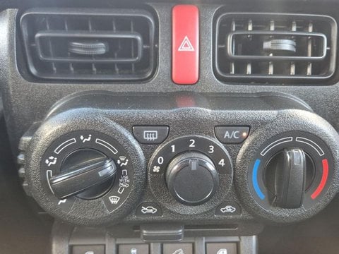 Voitures D'occasion À Corbeil-Essonnes | Suzuki Jimny 1.5 Vvt Privilège