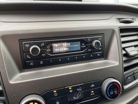 Voitures D'occasion À Etampes | Ford Transit Custom Fg 300 L1H1 2.0 Ecoblue 130 Hybrid Trend Bus...