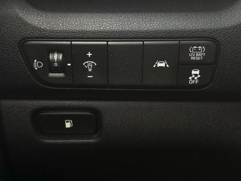 Voitures D'occasion À Saint-Ouen L'aumône | Kia Niro 1.6 Gdi 105Ch Isg + Électrique 43.5Ch Des...