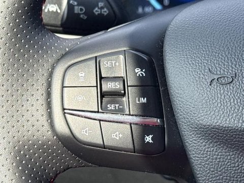 Voitures D'occasion À Jaux Compiègne | Ford Focus Ford 1.0 Flexifuel 125 S&S Mhev St-Line X 5P ...