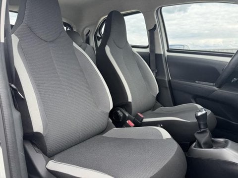 Voitures D'occasion À Saint-Ouen L'aumône | Toyota Aygo 1.0 Vvt-I 72Ch X-Play X-App 5P Mc18