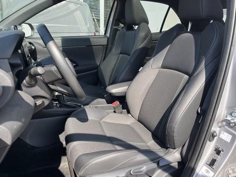 Voitures D'occasion À Saint-Ouen L'aumône | Toyota Yaris Cross 130H Première Mc24