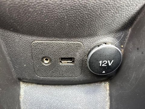 Voitures D'occasion À Etampes | Ford Fiesta 1.0 Ecoboost 100Ch Stop&Start Titanium 5P