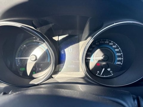 Voitures D'occasion À Beauvais | Toyota Auris Hsd 136H Design