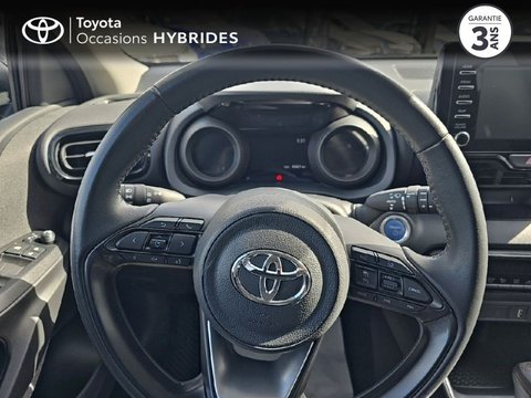 Voitures Occasion Toyota Yaris 116H Design 5P À Vannes