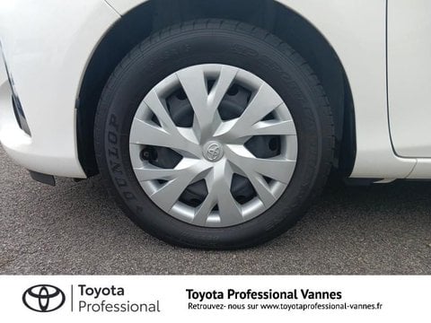 Voitures D'occasion À Vannes | Toyota Yaris Affaires 100H France Business Affaires My19