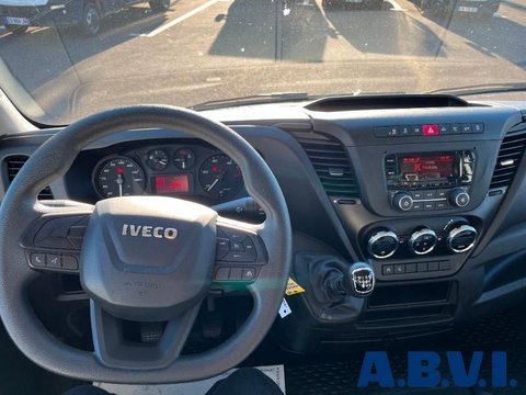 Vehicules-Industriels Occasion Iveco 35C16 Caisse 20M3 Avec Hayon 750Kg Clim Auto Radio Bluetooth À Saint Jean De Védas