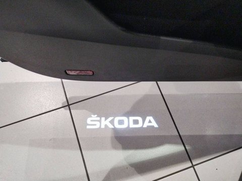 Voitures Occasion Škoda Karoq 1.5 Tsi 150 Ch Act Dsg7 Style À Bourgoin-Jallieu
