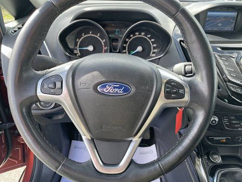 Voitures Occasion Ford B-Max 1.0 Ecoboost 125 S&S Business Nav À Givors