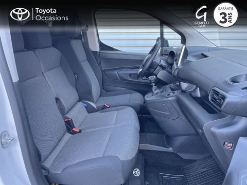 Voitures Occasion Toyota Proace City Medium 100 D-4D Business Rc23 À Montélimar