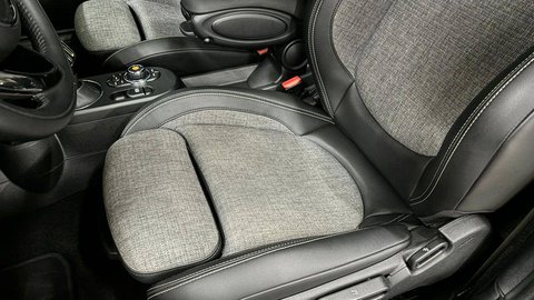 Voitures Occasion Mini Mini F56 Hatch 3 Portes Cooper Se 184 Ch Edition Camden À La Chapelle Aux Moines - Flers