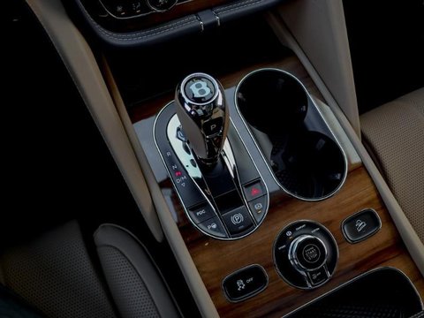 Voitures Occasion Bentley Bentayga Ewb Azure 4.0 V8 550Ch À Monaco