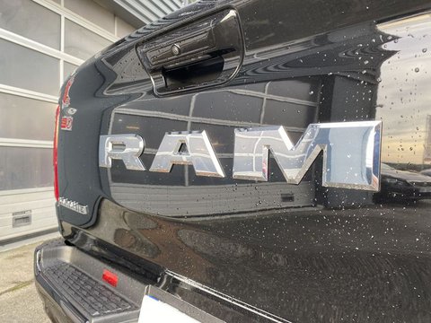 Voitures Occasion Dodge Ram 1500 Crew Cab 5.7L V8 Hemi Laramie Sport Edition À Jaux