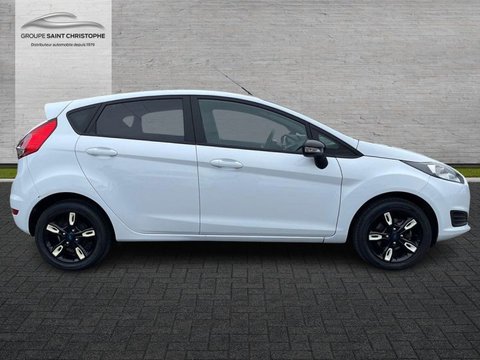 Voitures Occasion Ford Fiesta 1.0 Ecoboost 100Ch Stop&Start White 5P À Thillois