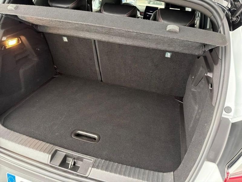 Renault Captur E-Tech 145 - 21 R.S. Line 2022 — photo 32