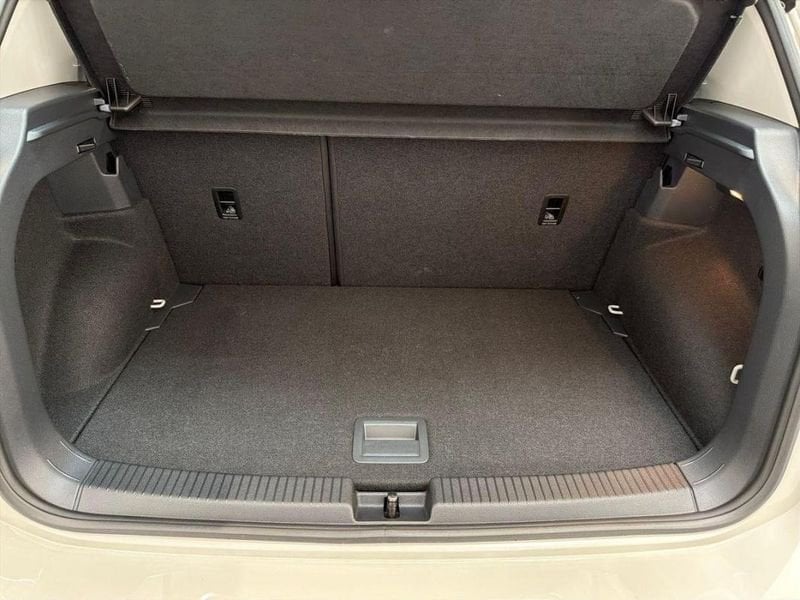 Volkswagen T-Cross 1.0 TSI 95 Start/Stop BVM5 Life Tech 2023 — photo 31