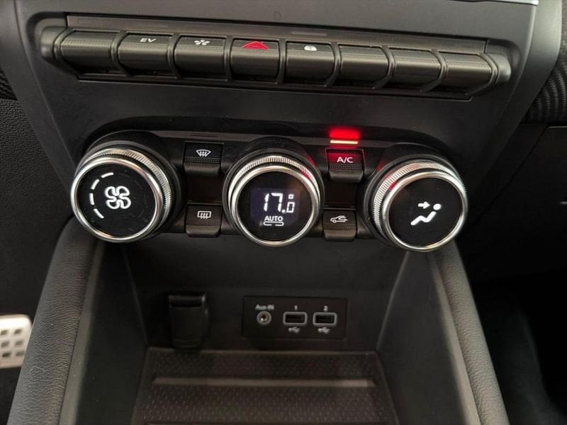Renault Captur E-Tech 145 - 21 R.S. Line 2022 — photo 19