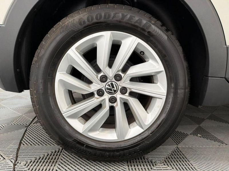 Volkswagen T-Cross 1.0 TSI 95 Start/Stop BVM5 Life Tech 2023 — photo 28