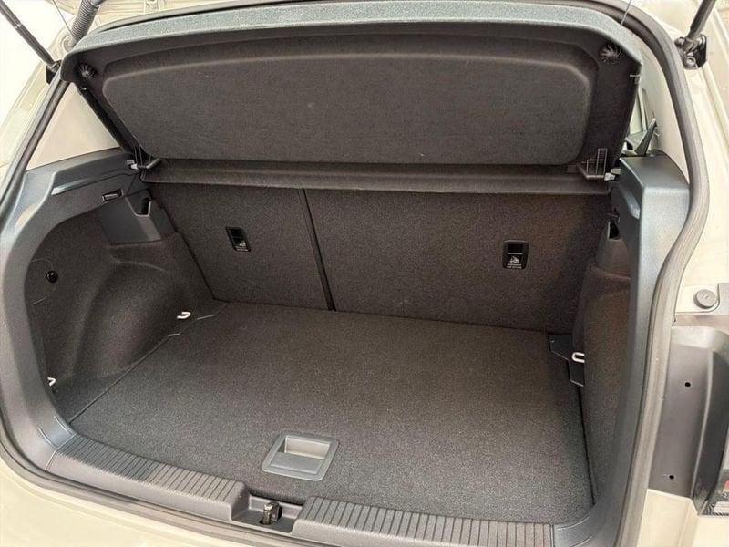 Volkswagen T-Cross 1.0 TSI 95 Start/Stop BVM5 Life Tech 2023 — photo 32