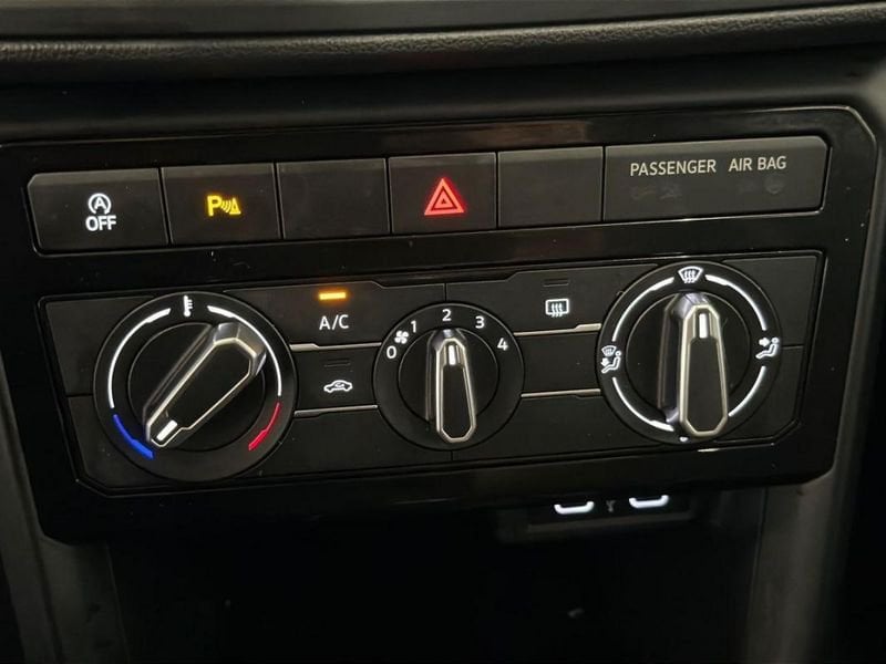 Volkswagen T-Cross 1.0 TSI 95 Start/Stop BVM5 Life Plus 2023 — photo 19