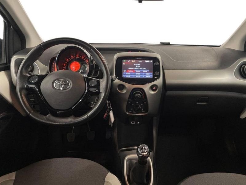 Toyota Aygo 1.0 VVT-i x-wave 3 2017 — photo 9
