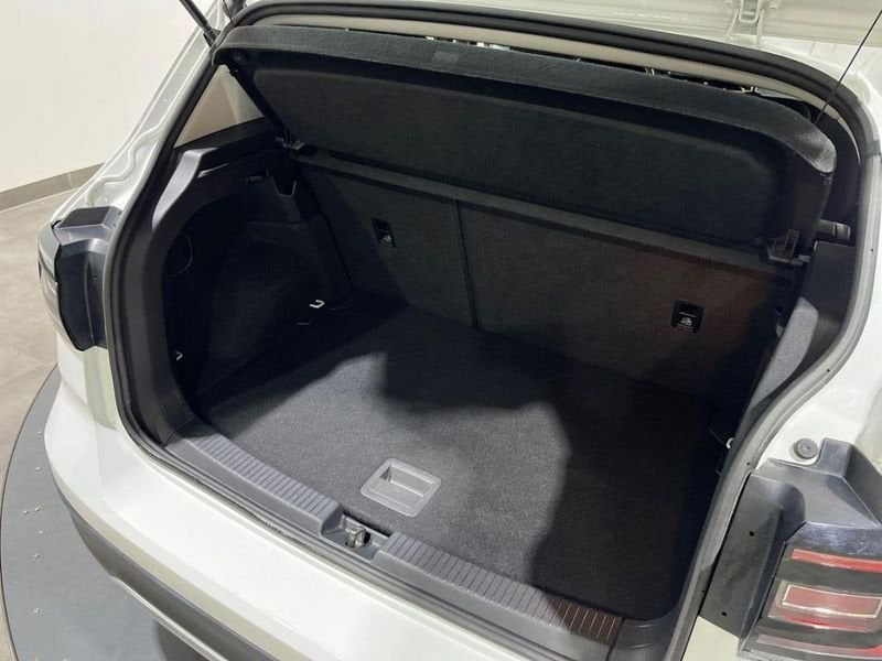 Volkswagen T-Cross BUSINESS 1.6 TDI 95 Start/Stop BVM5 Lounge 2020 — photo 32