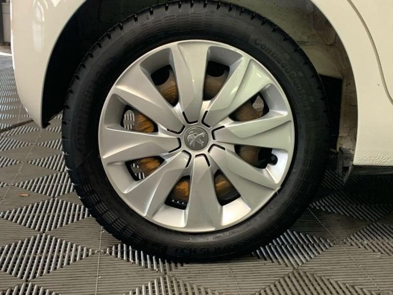 Peugeot 108 VTi 72ch S&S BVM5 Style 2019 — photo 28
