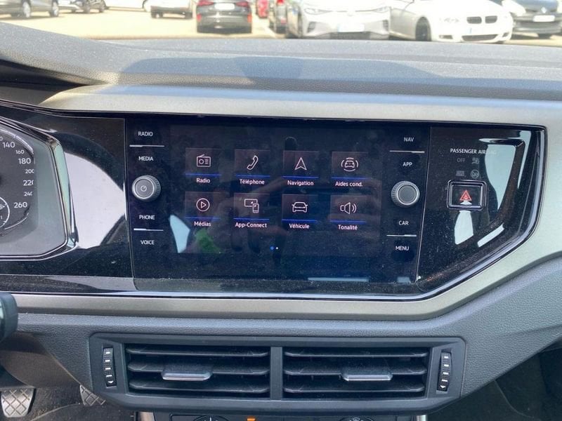 Volkswagen Polo BUSINESS 1.0 80 S&S BVM5 Lounge 2020 — photo 16