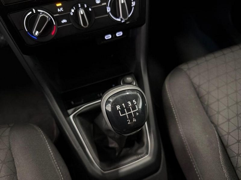 Volkswagen T-Cross 1.0 TSI 95 Start/Stop BVM5 Life Plus 2023 — photo 11